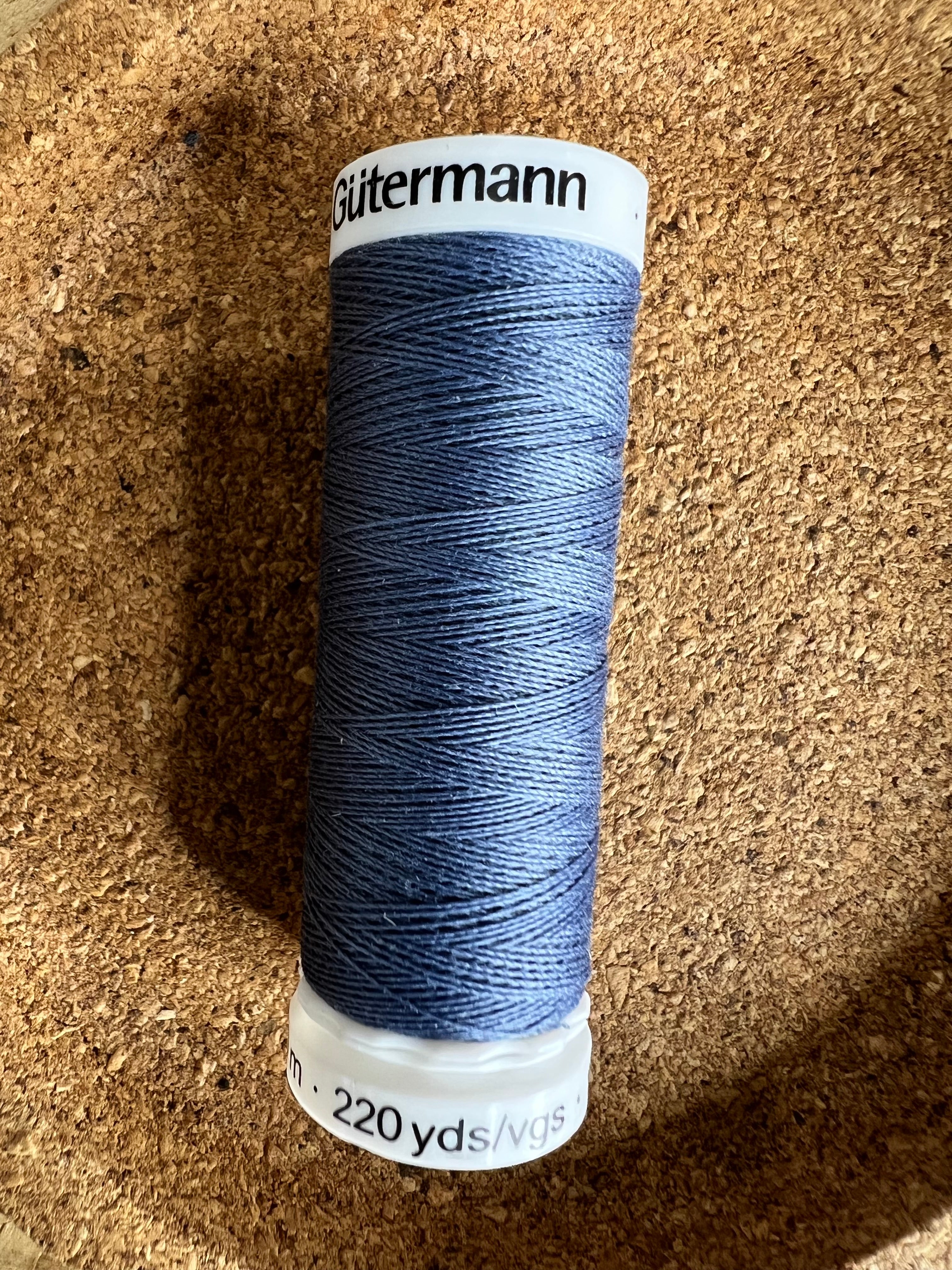 Fil à coudre polyester Gutermann 200m coloris 282 - Mercerie en ligne -  Little Fabrics